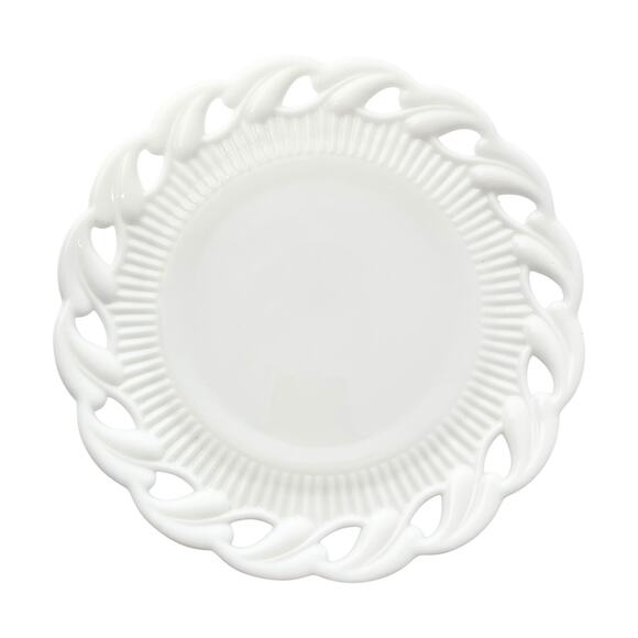Fostoria “Winstar” (No Stars) Single Milk Glass Luncheon Plate 8 1/4” - Picture 1 of 3